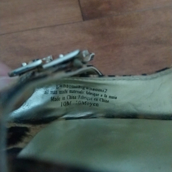 Guess Cheetah Heels - Picture 7 of 7